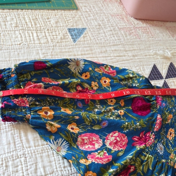 Terra & Sky Multicolor Floral Blouse - Picture 7 of 8